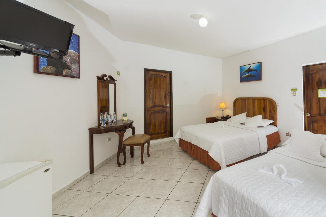 Grand Hotel Lobo De Mar Puerto Ayora  Esterno foto